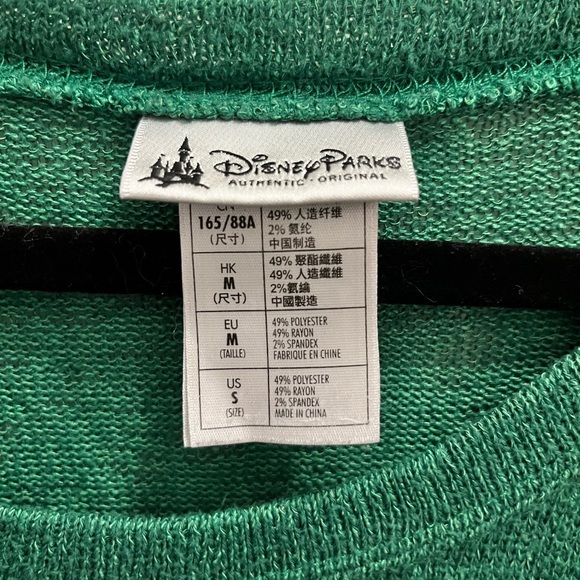 Green Mickey Mouse sweater - Picture 2 of 2
